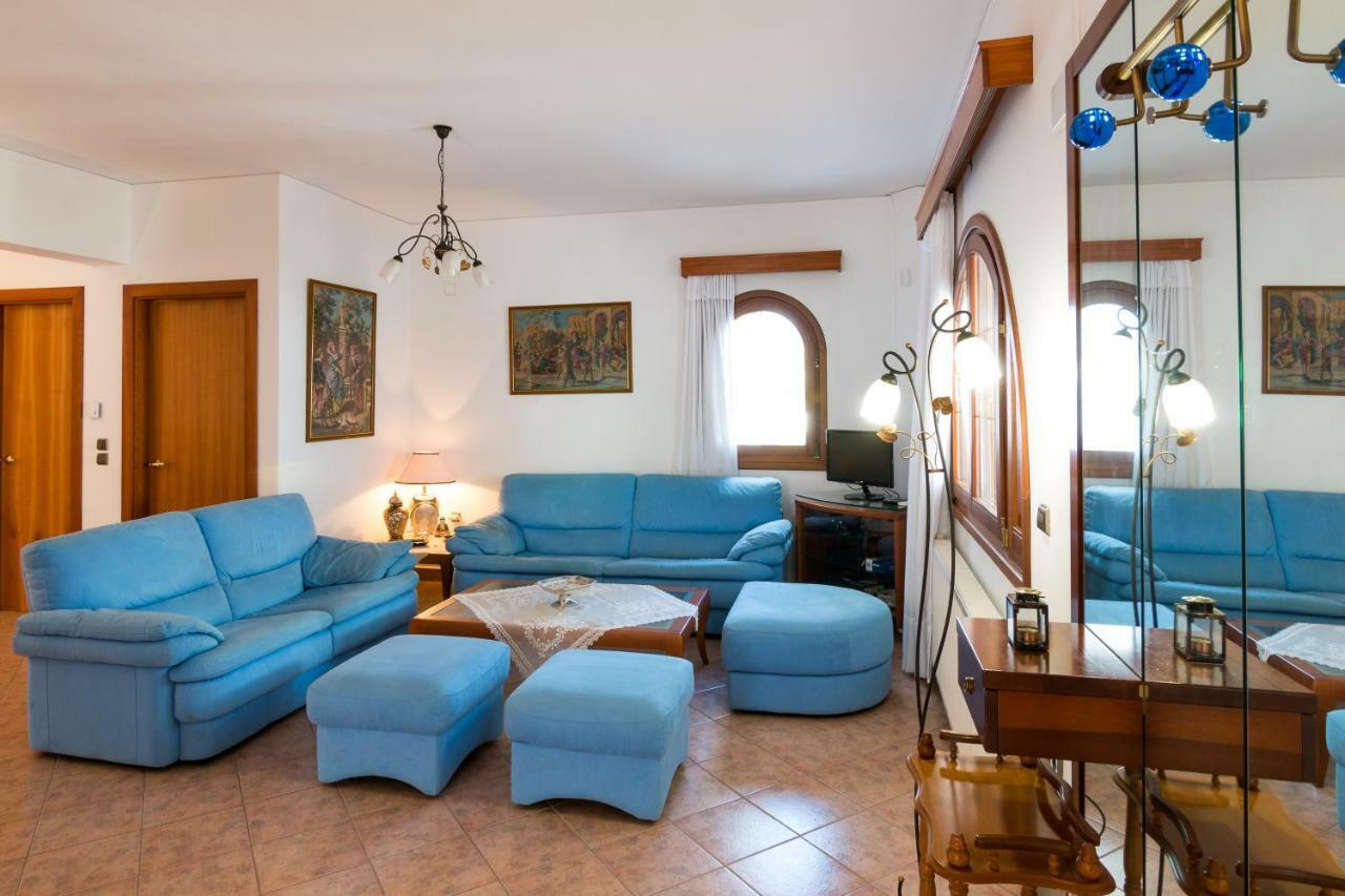 Villa Pylona Lindos  Luaran gambar