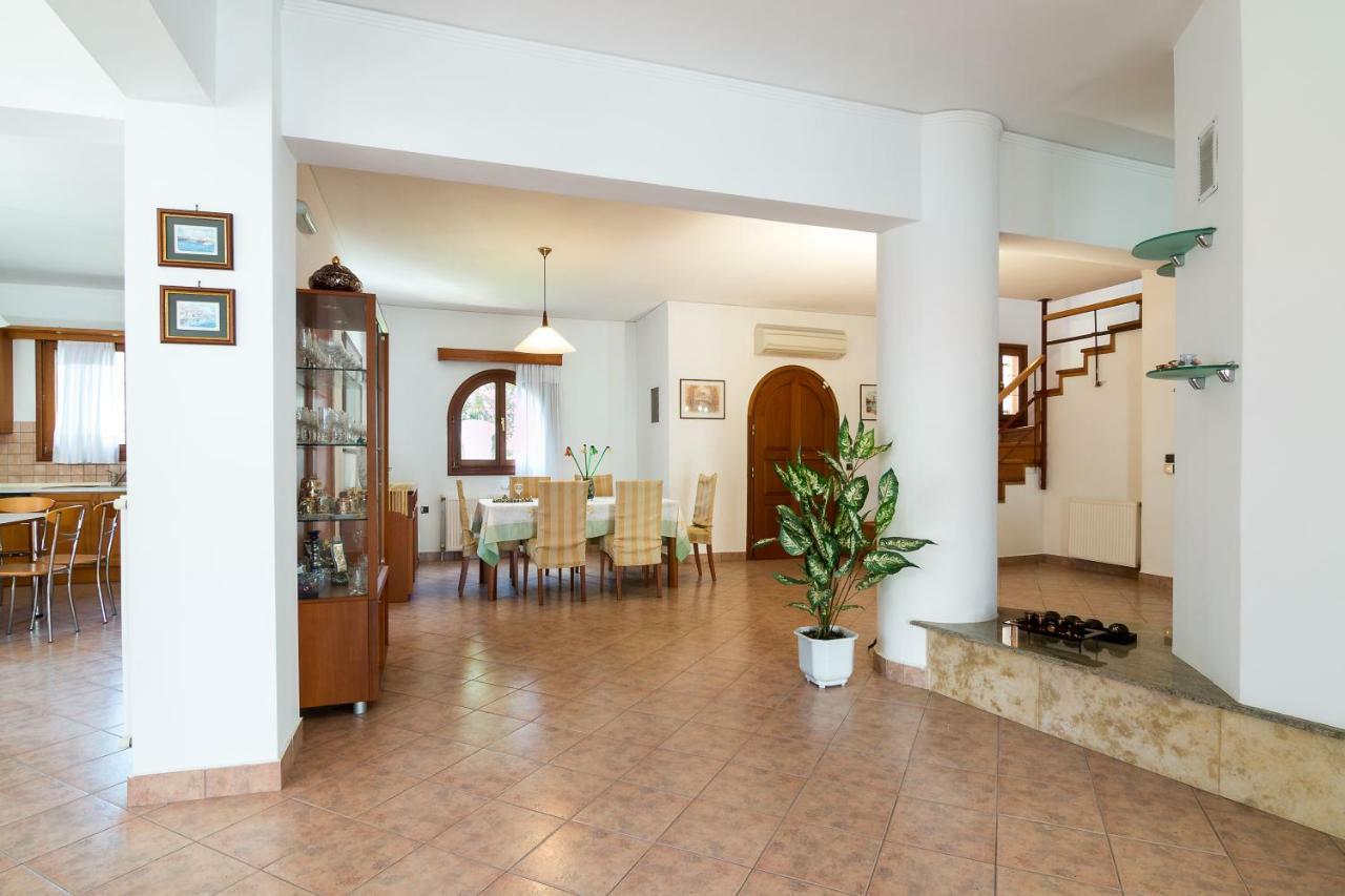 Villa Pylona Lindos  Luaran gambar